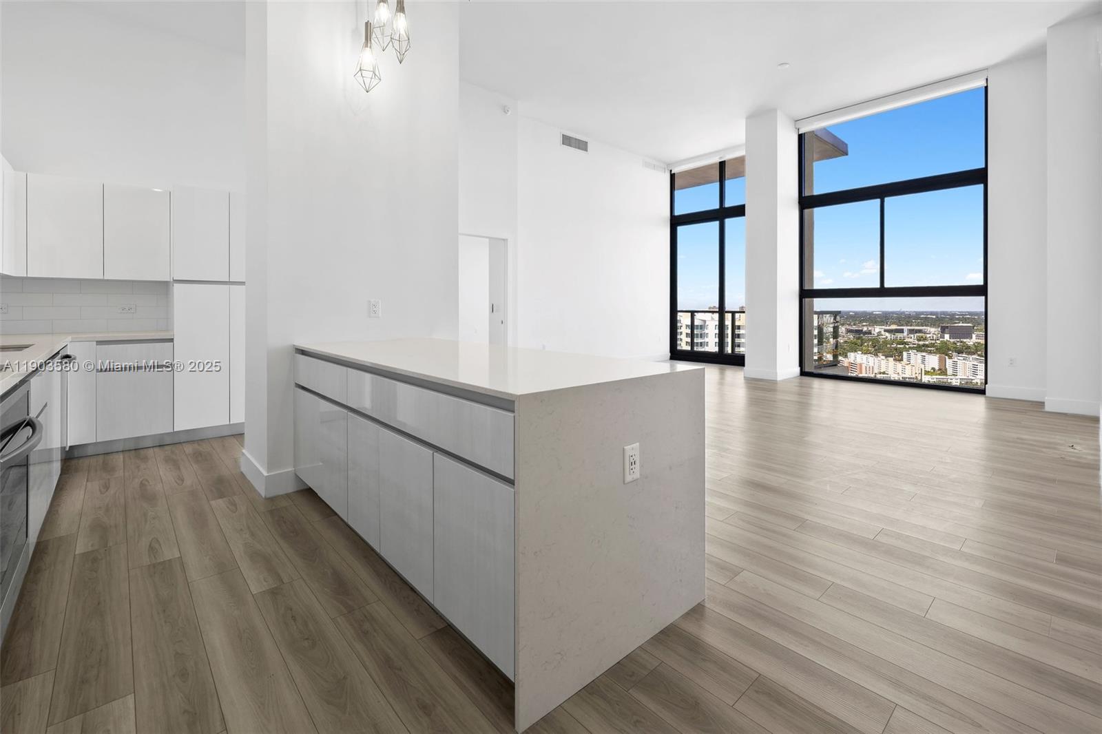 101 Diplomat Pkwy #PH05 Hallandale Beach, FL 33009