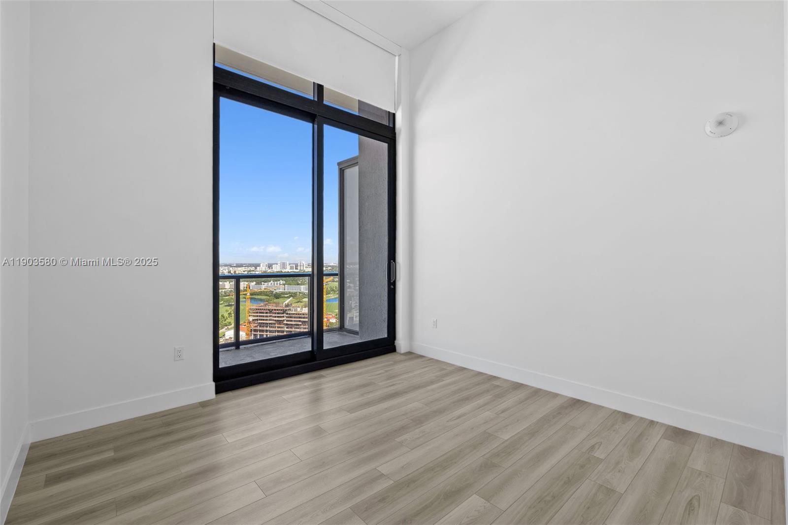 101 Diplomat Pkwy #PH05 Hallandale Beach, FL 33009