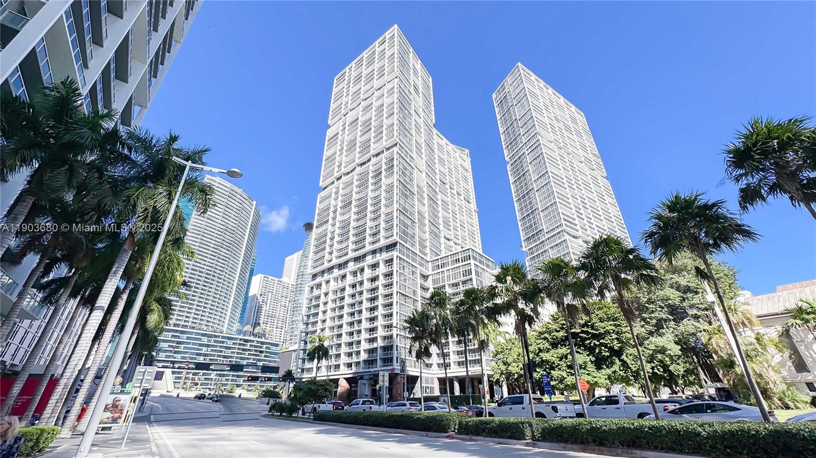 465 Brickell Ave #1705