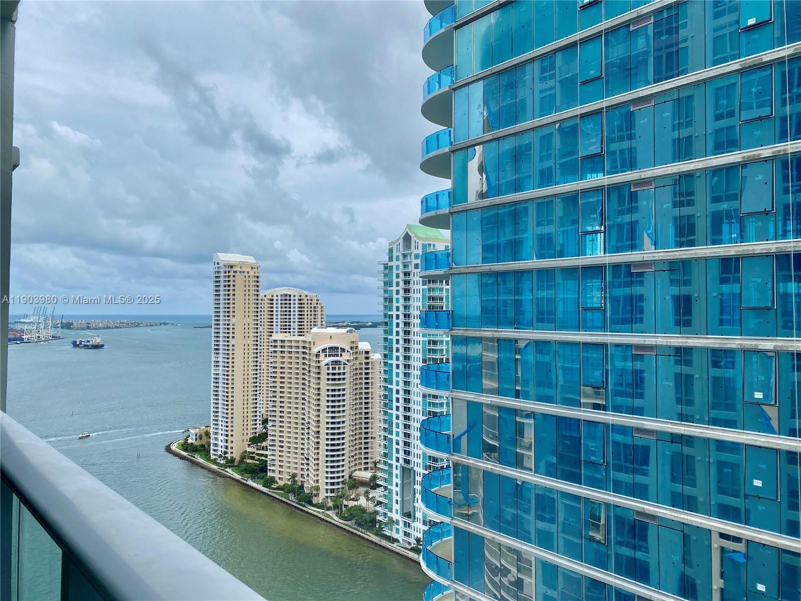 300 S Biscayne Blvd #3202