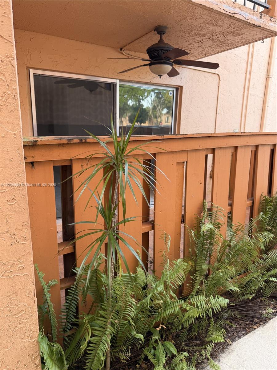 7230 Fairway Dr #F15 Miami Lakes, FL 33014