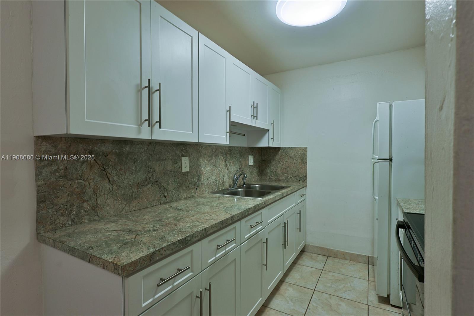 7230 Fairway Dr #F15 Miami Lakes, FL 33014