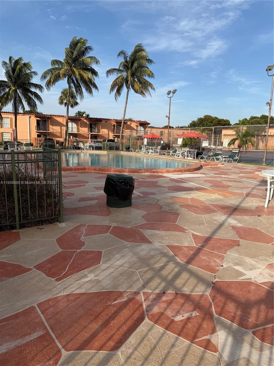 7230 Fairway Dr #F15 Miami Lakes, FL 33014