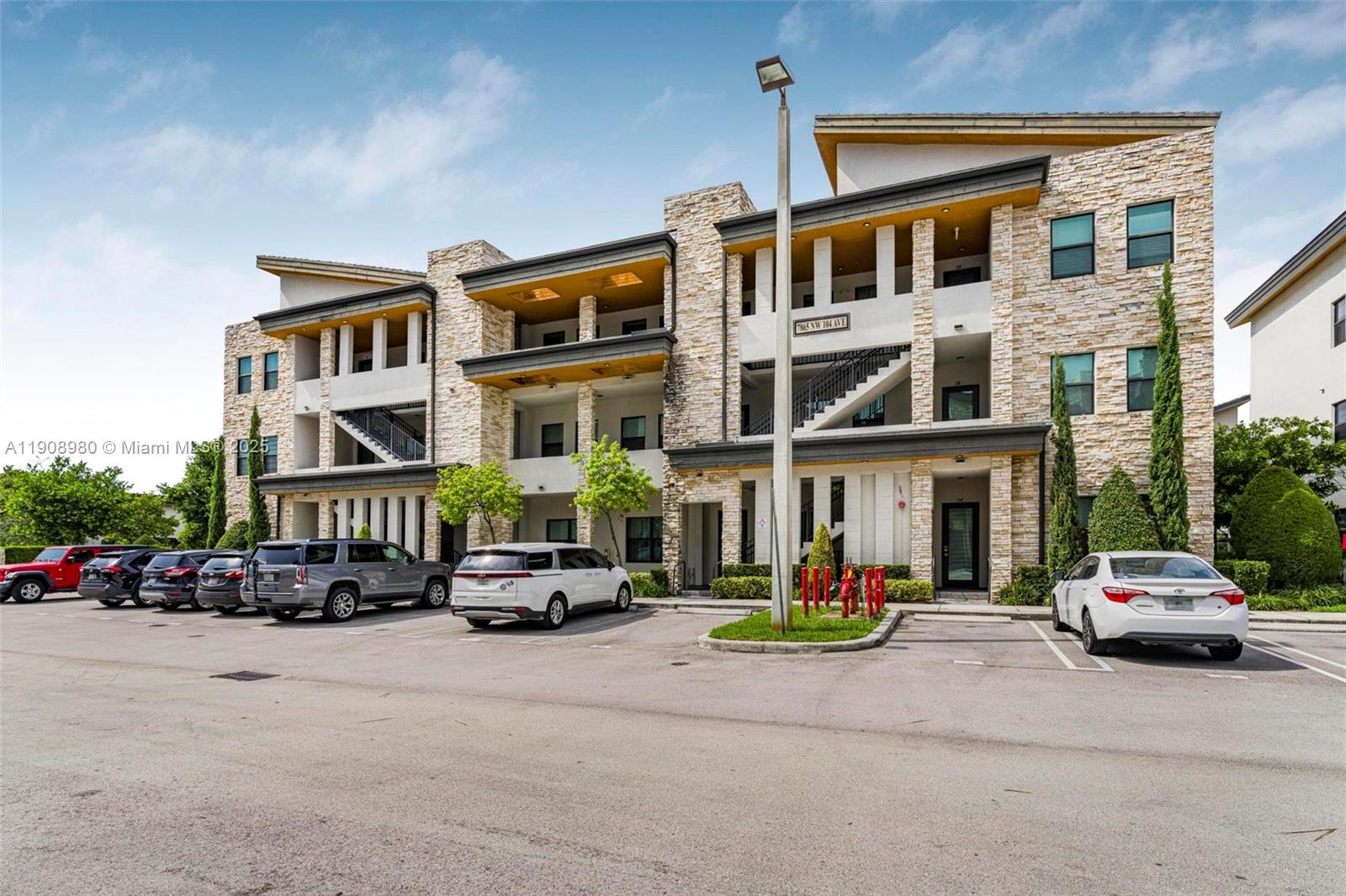 7865 NW 104th Ave #33