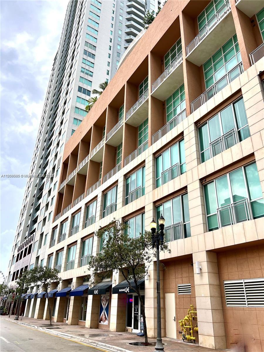 244 Biscayne Blvd #348 Miami, FL 33132