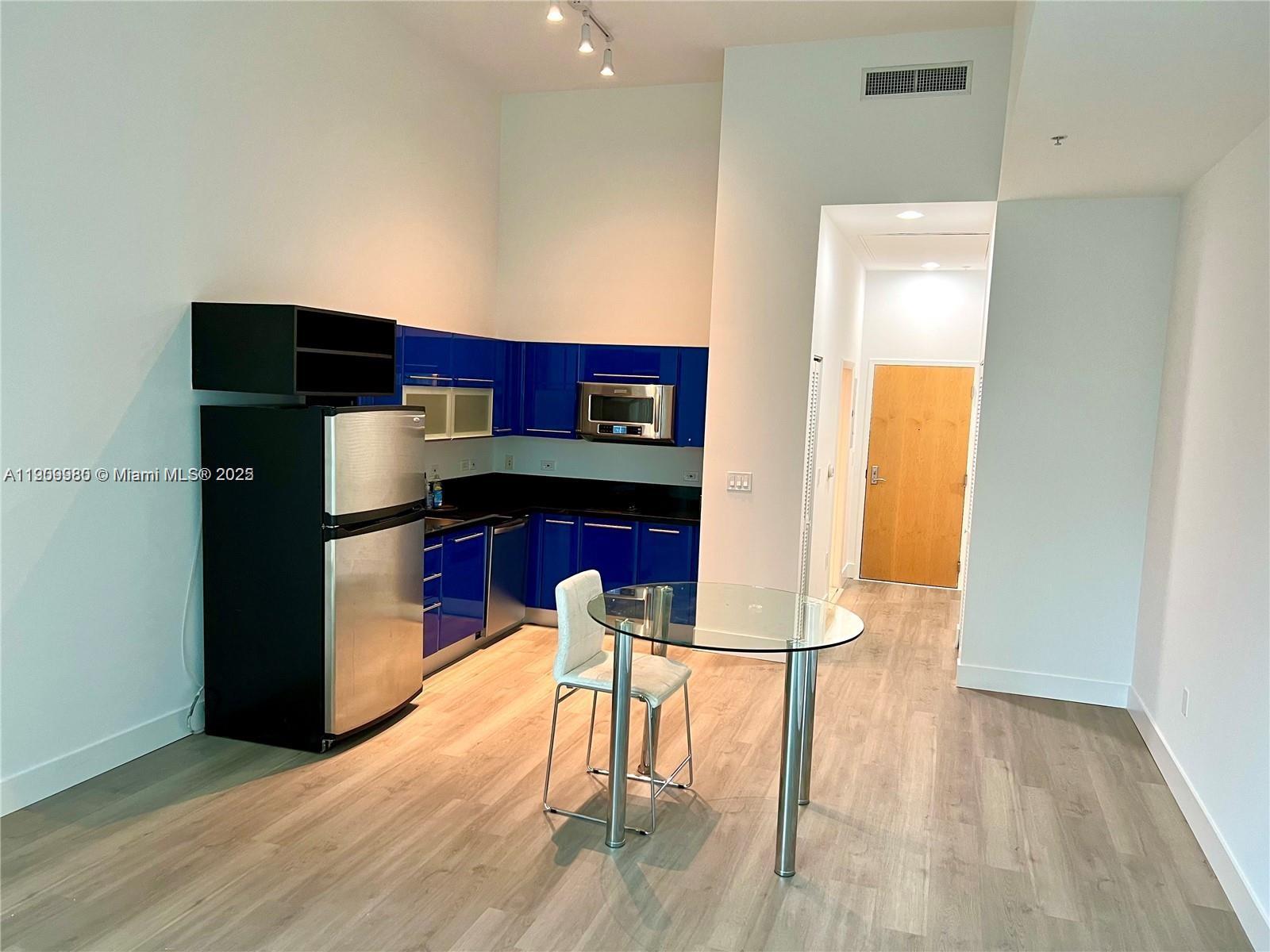 244 Biscayne Blvd #348 Miami, FL 33132