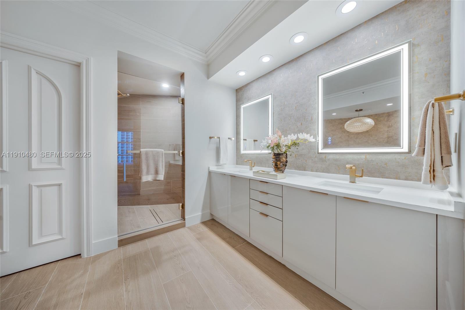 image Portofino Towers8