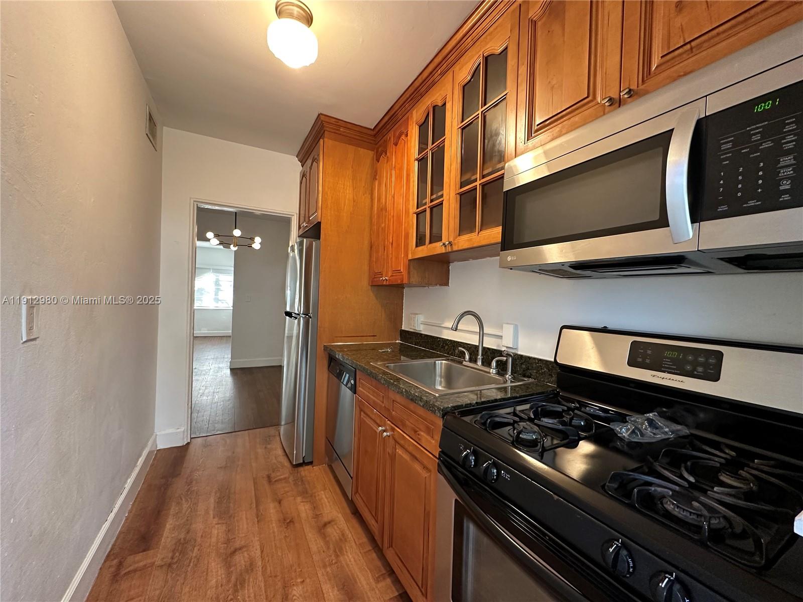 969 Bay Dr #1 Miami Beach, FL 33141