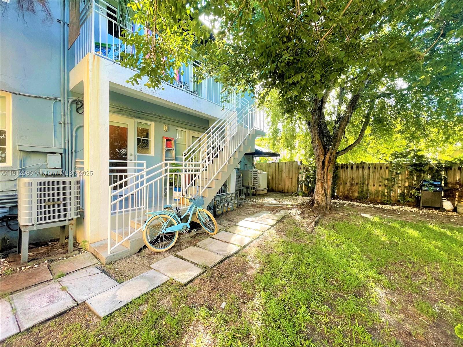 969 Bay Dr #1 Miami Beach, FL 33141