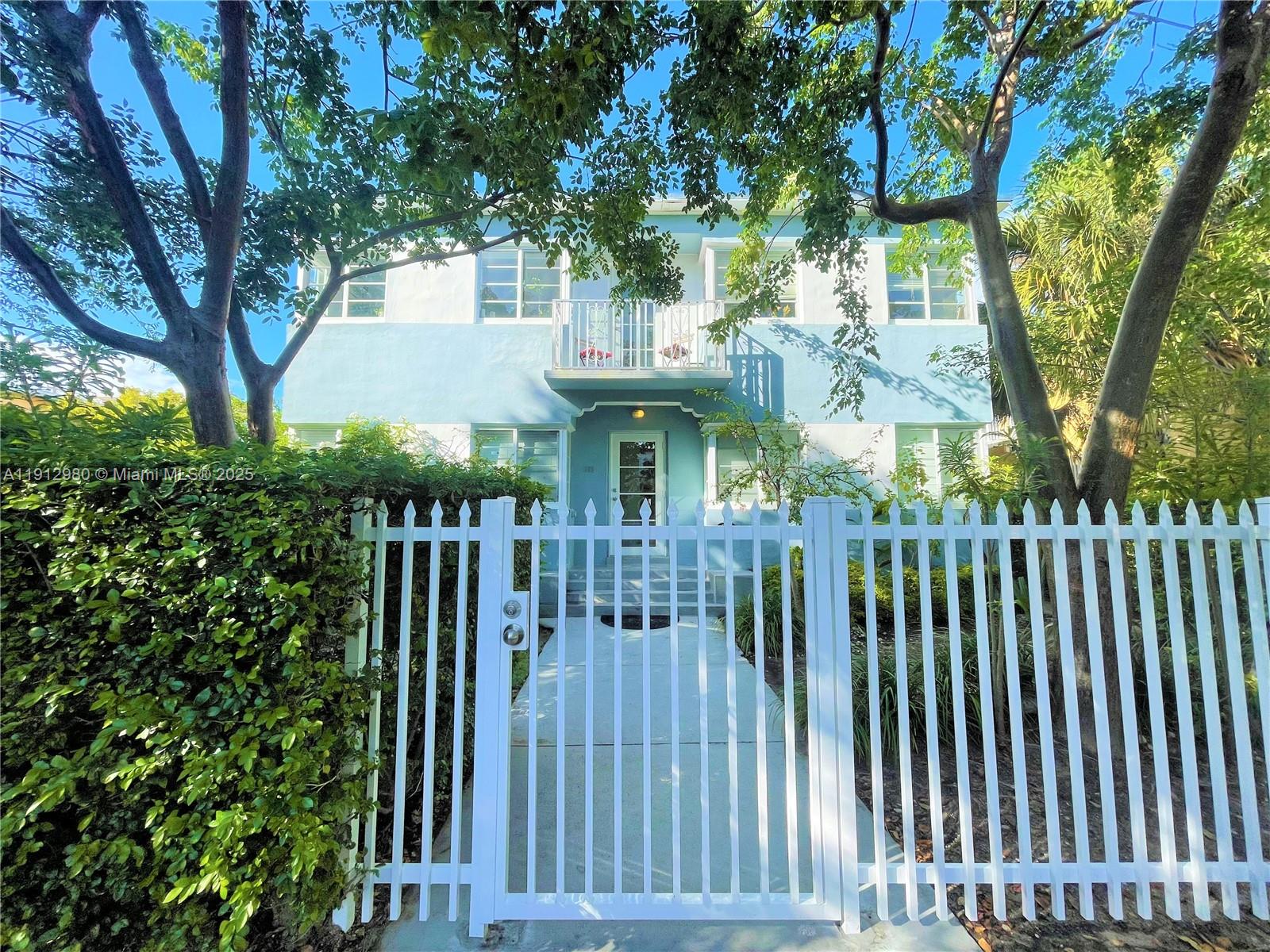 969 Bay Dr #1 Miami Beach, FL 33141