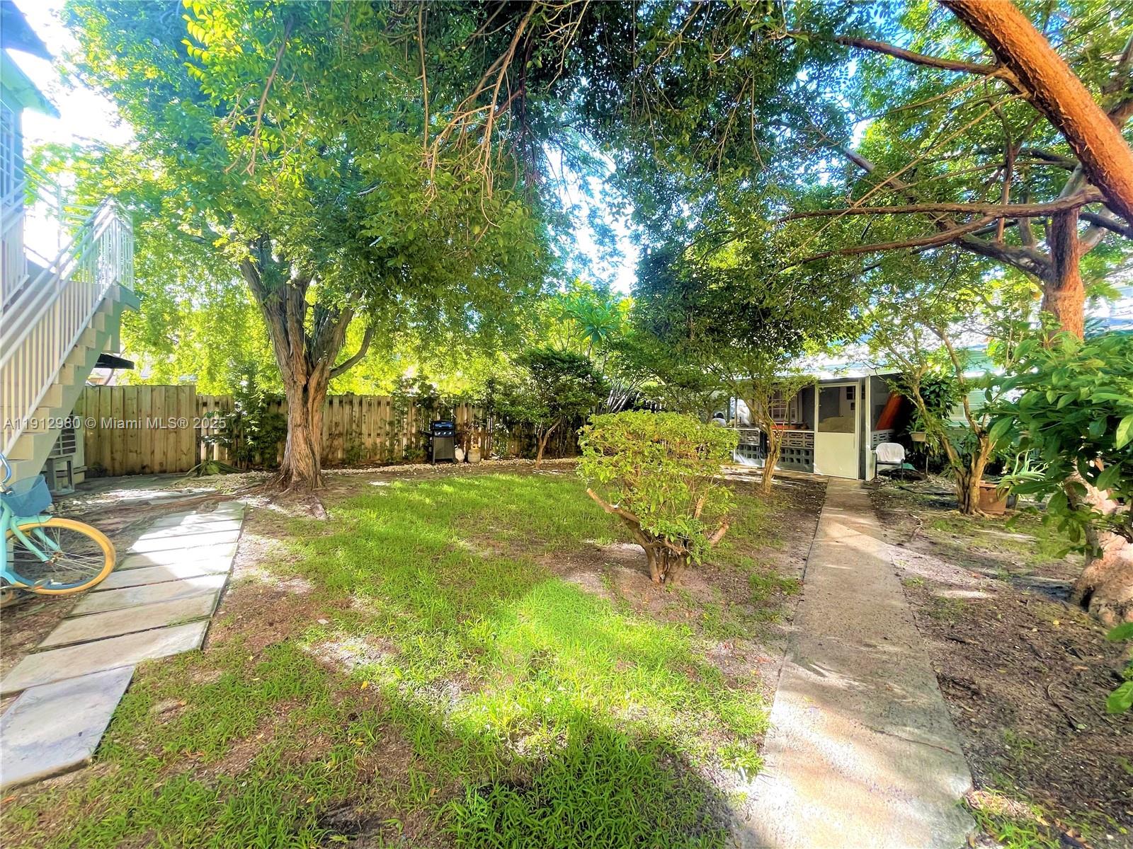 969 Bay Dr #1 Miami Beach, FL 33141