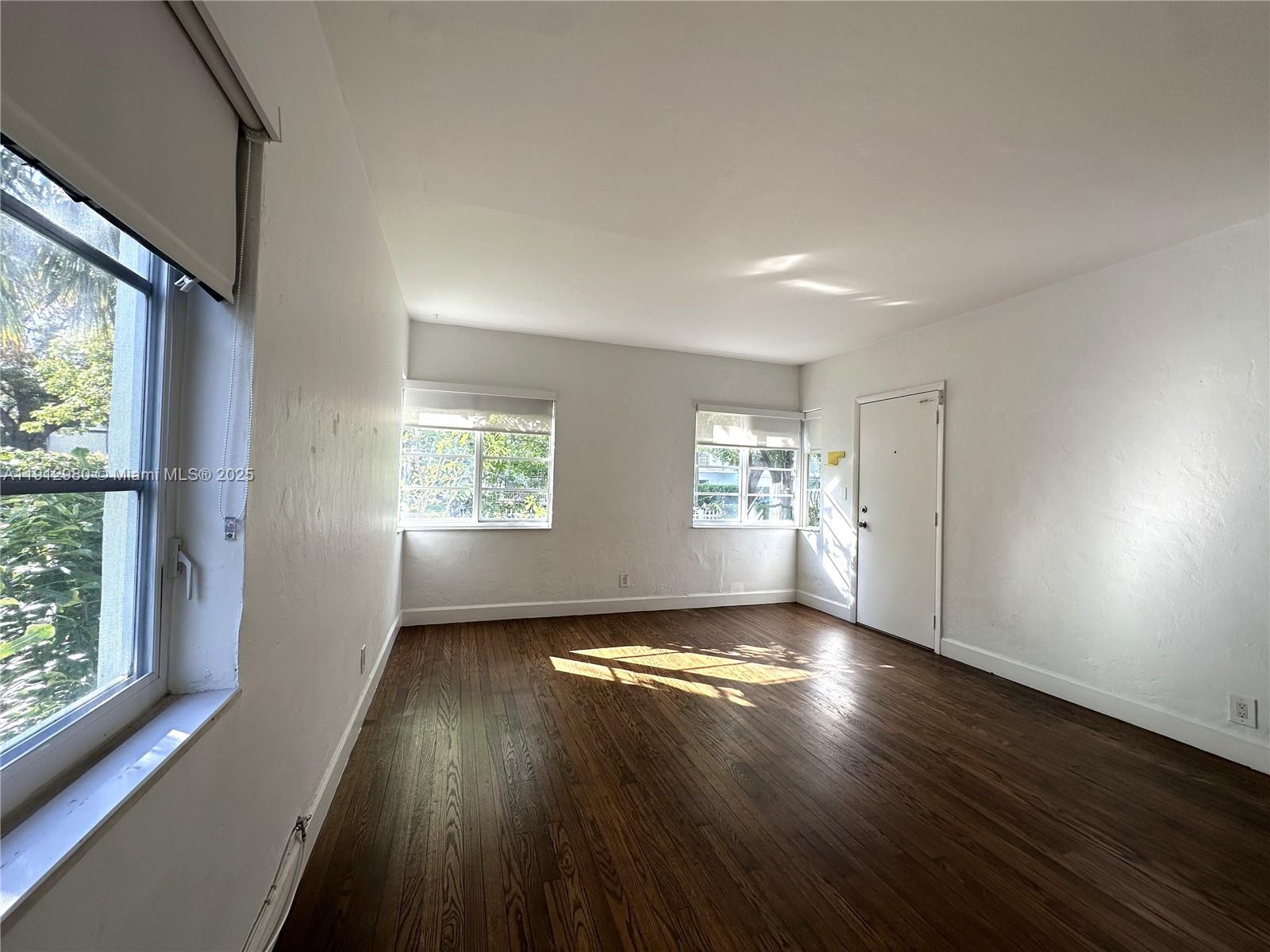 969 Bay Dr #1 Miami Beach, FL 33141