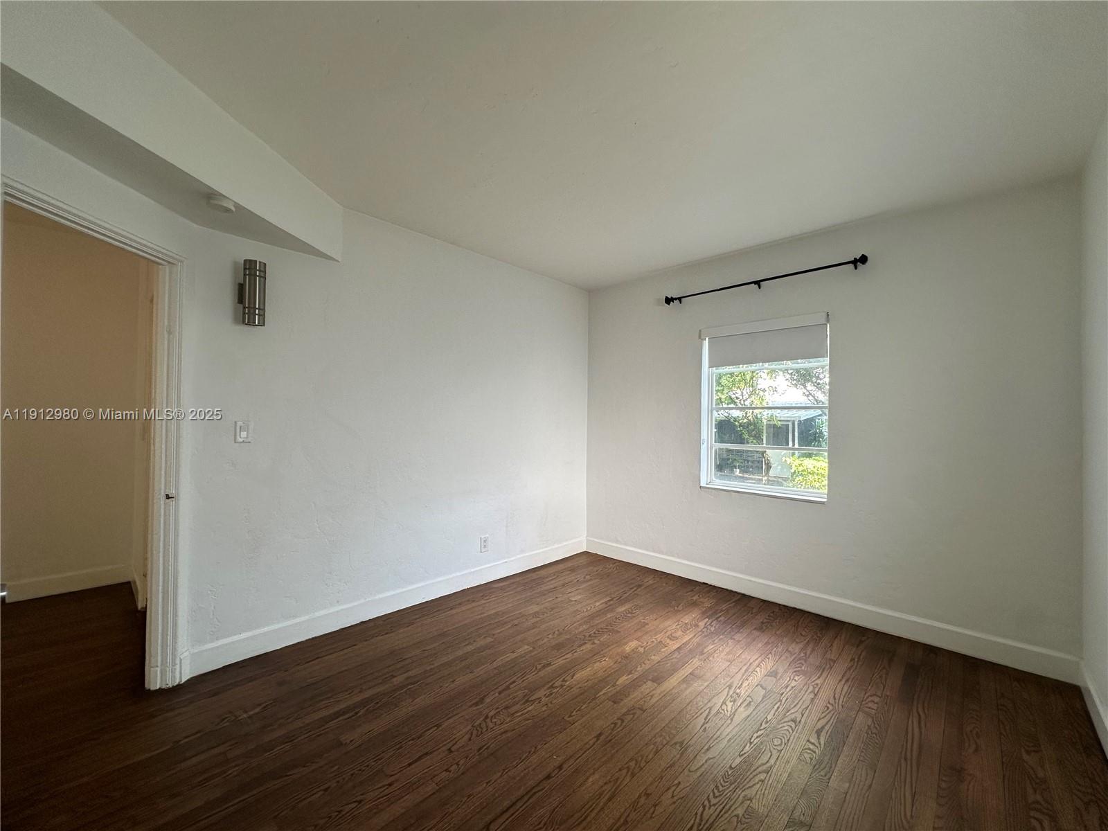 969 Bay Dr #1 Miami Beach, FL 33141