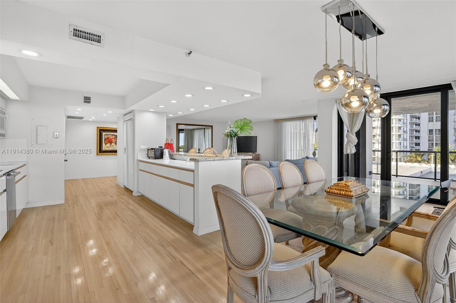 19667 Turnberry Way #5J Aventura, FL 33180