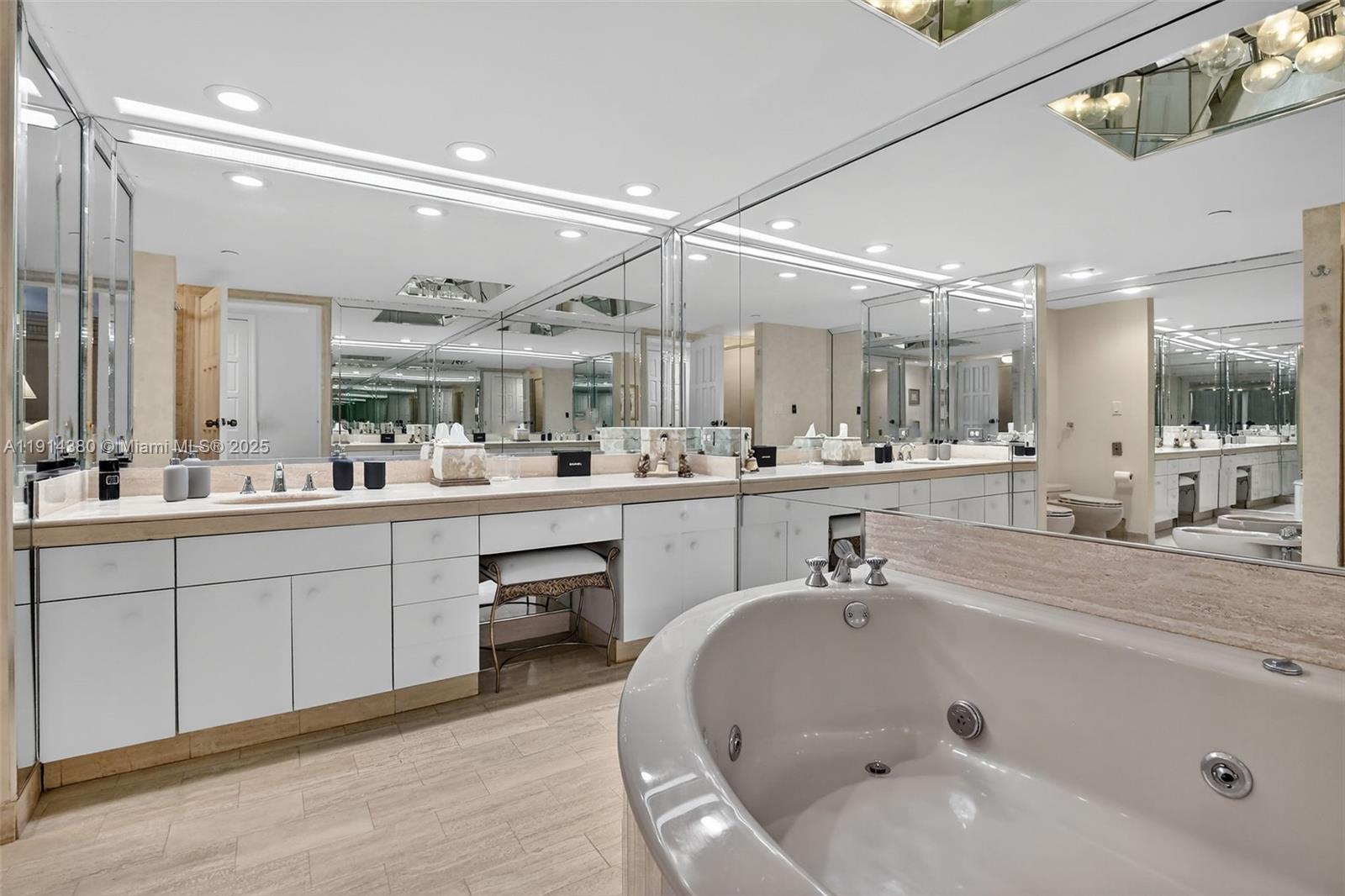 19667 Turnberry Way #5J Aventura, FL 33180