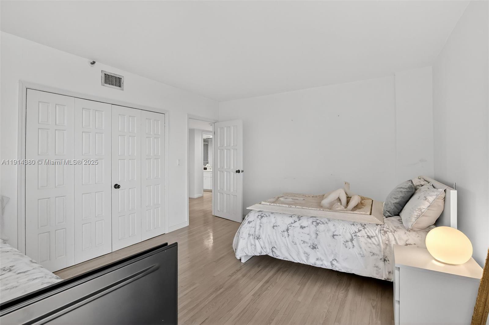 19667 Turnberry Way #5J Aventura, FL 33180