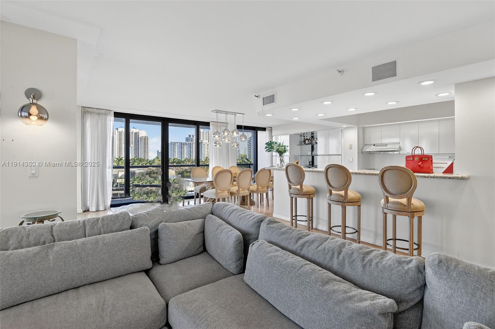 19667 Turnberry Way #5J Aventura, FL 33180