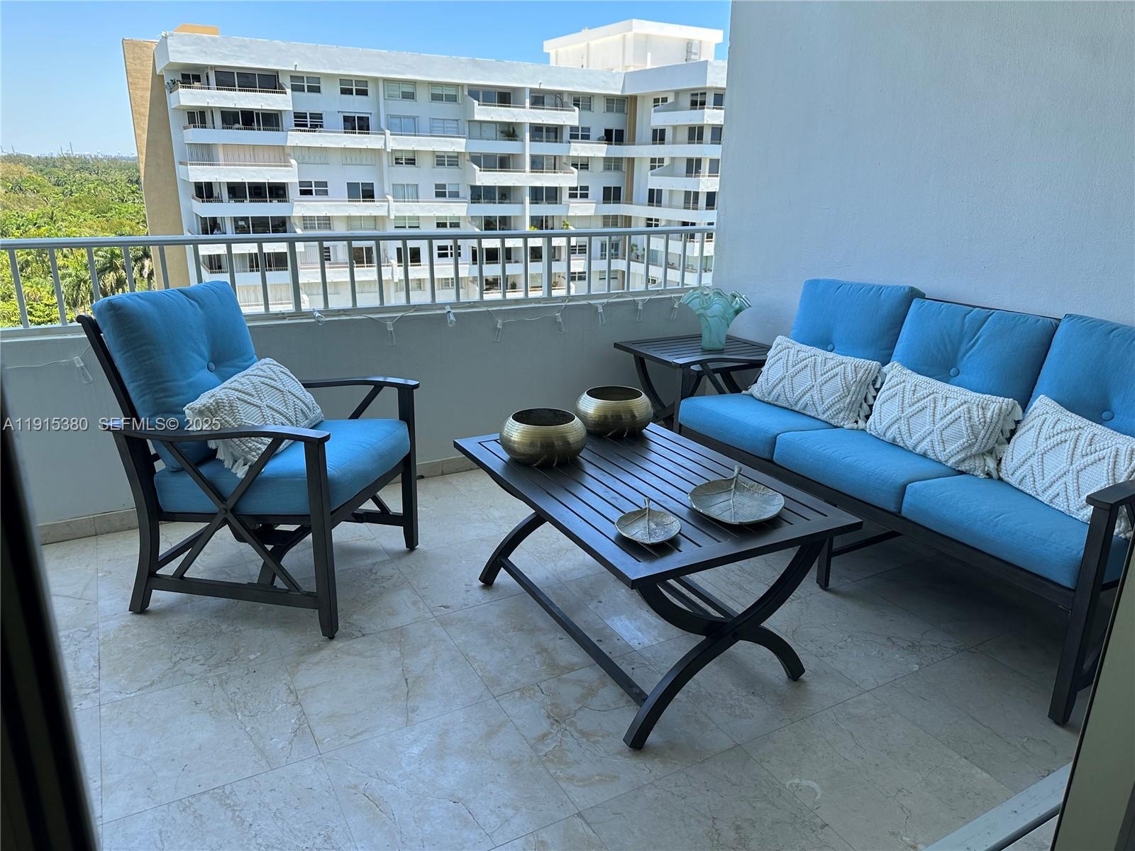 image Commodore Club South11