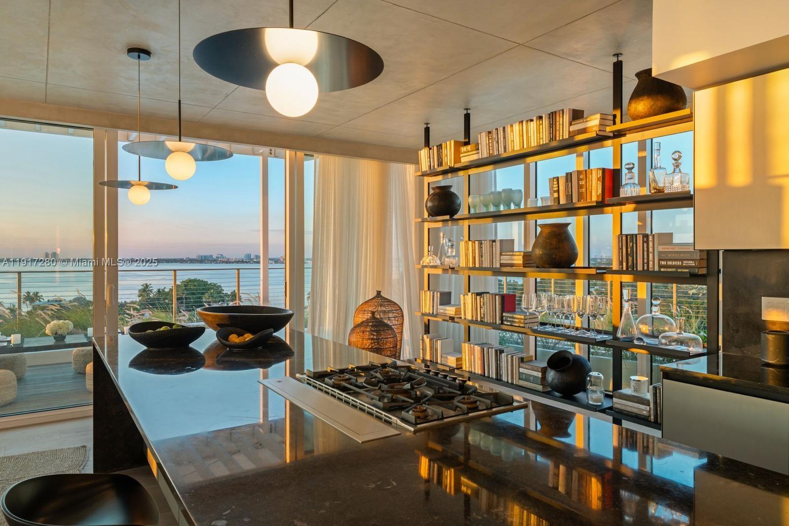 4701 N Meridian Ave #UPH21 Miami Beach, FL 33140