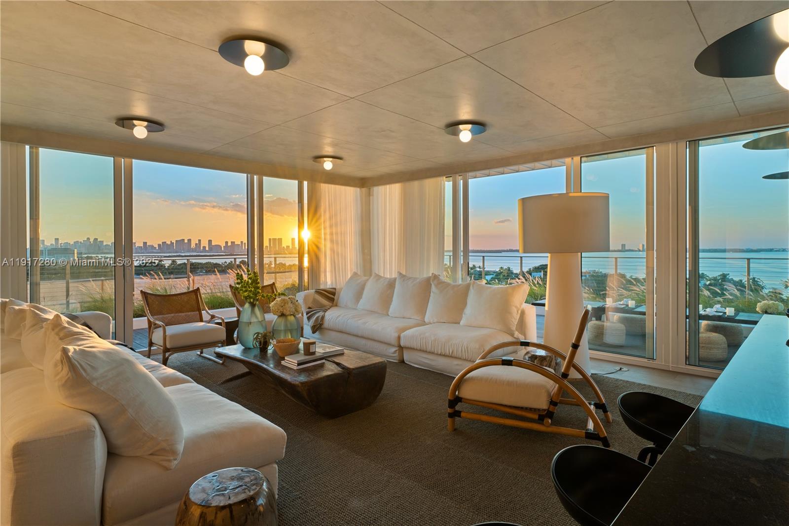 4701 N Meridian Ave #UPH21 Miami Beach, FL 33140