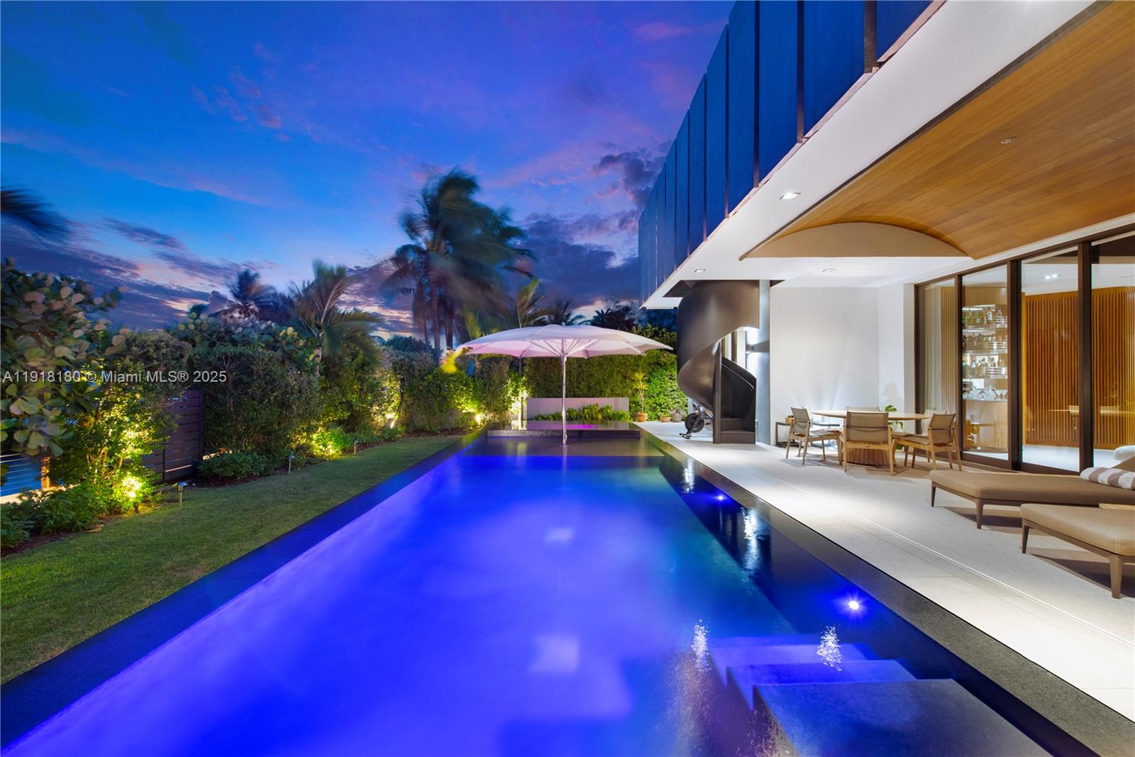 8055 Noremac Ave Miami Beach, FL 33141