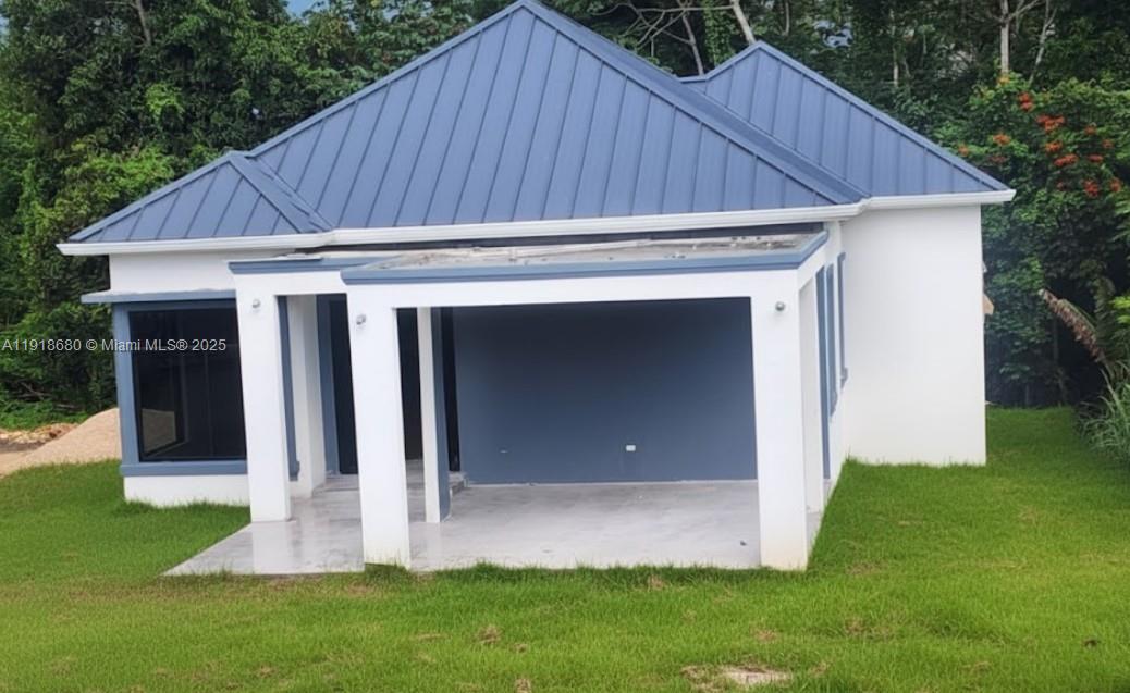 01 Waltham, Mandeville, Manchester, Jamaica