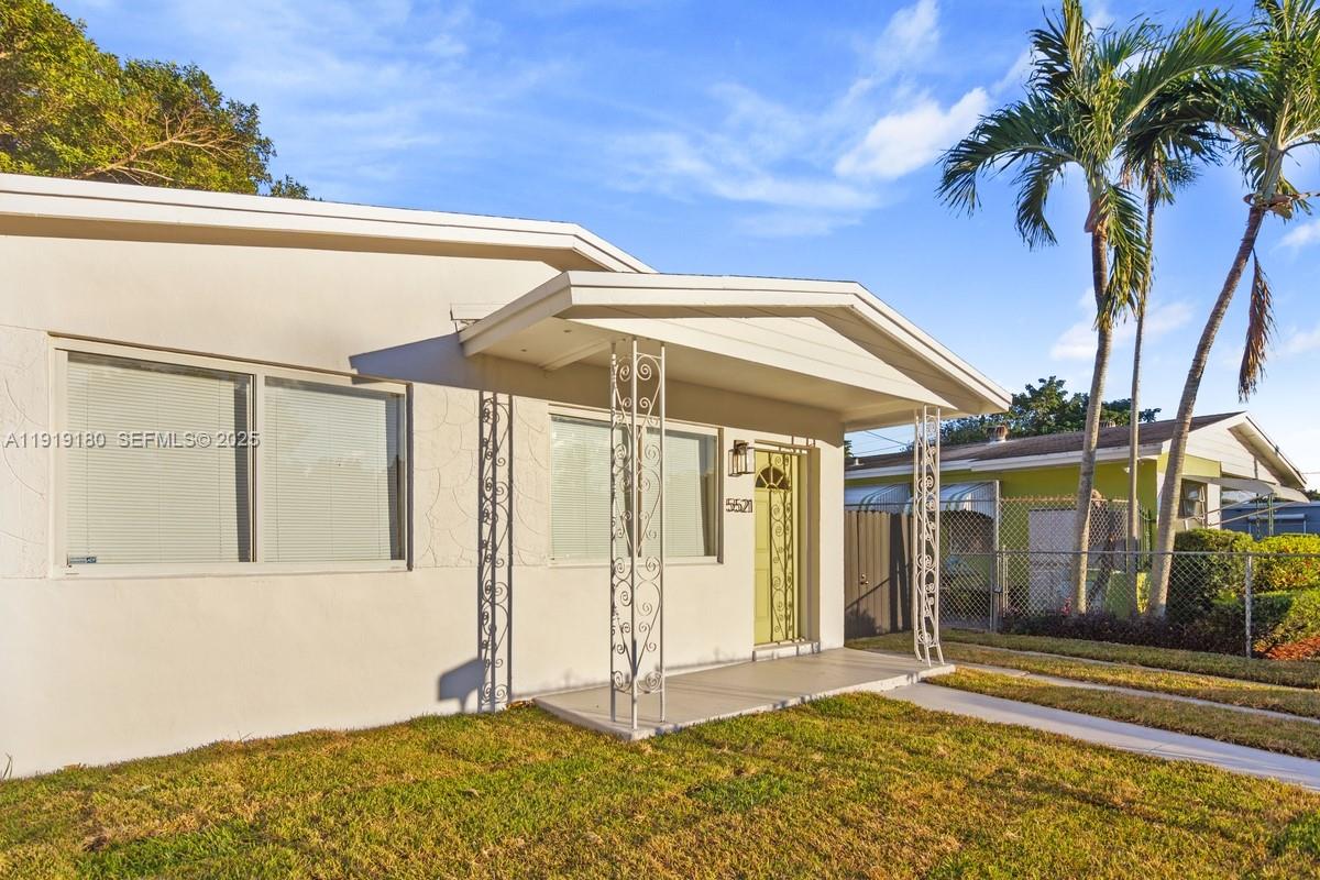 5521 NW 10th Ave Miami, FL 33127