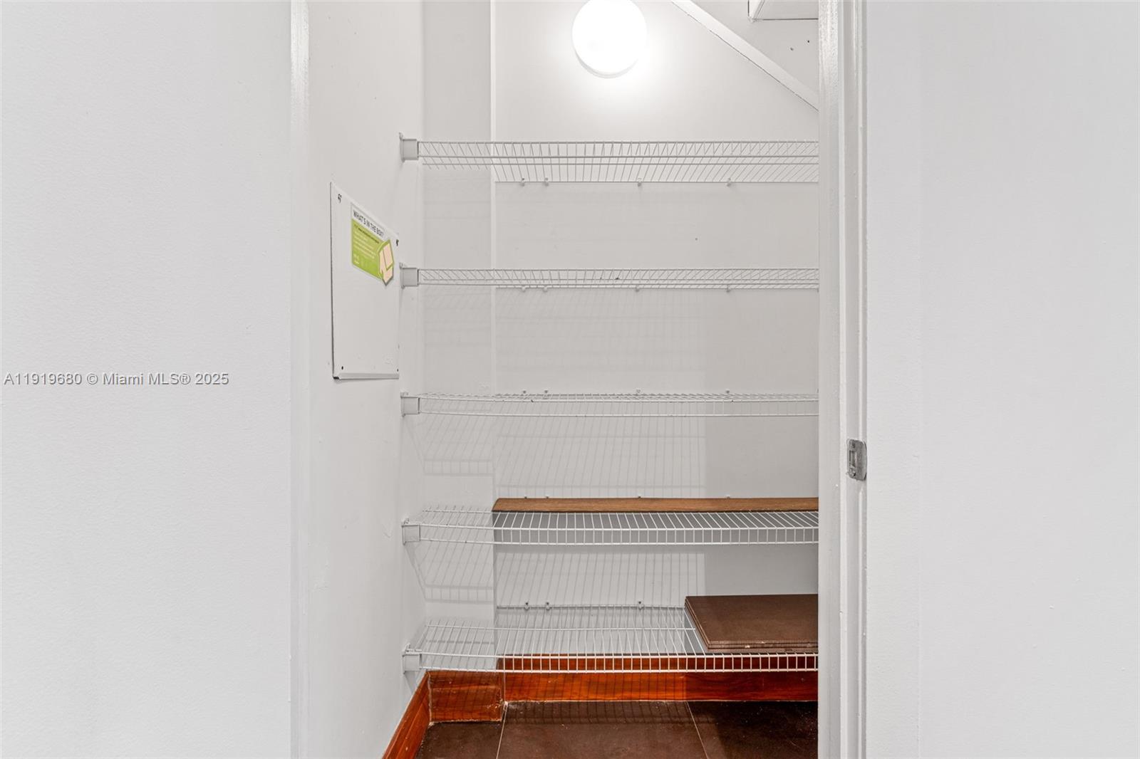 1050 Brickell Ave #1006 Miami, FL 33131