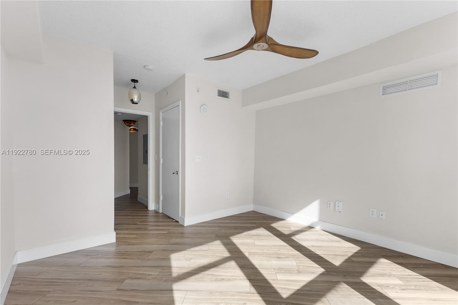 1881 79th St Cswy #807 North Bay Village, FL 33141