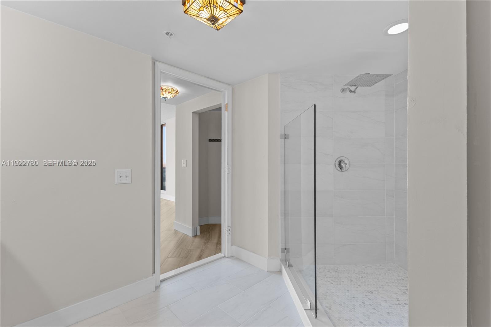 1881 79th St Cswy #807 North Bay Village, FL 33141