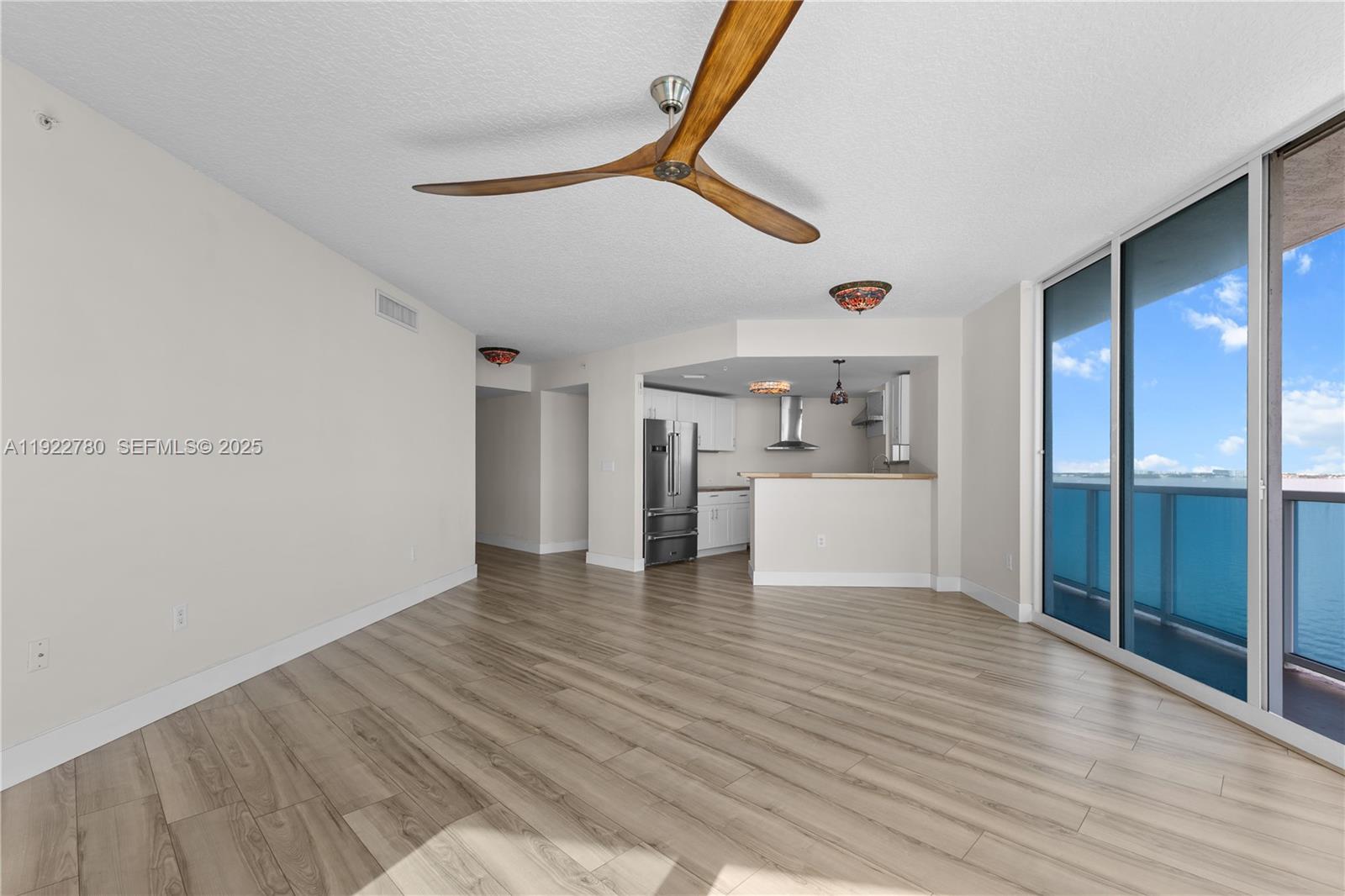 1881 79th St Cswy #807 North Bay Village, FL 33141