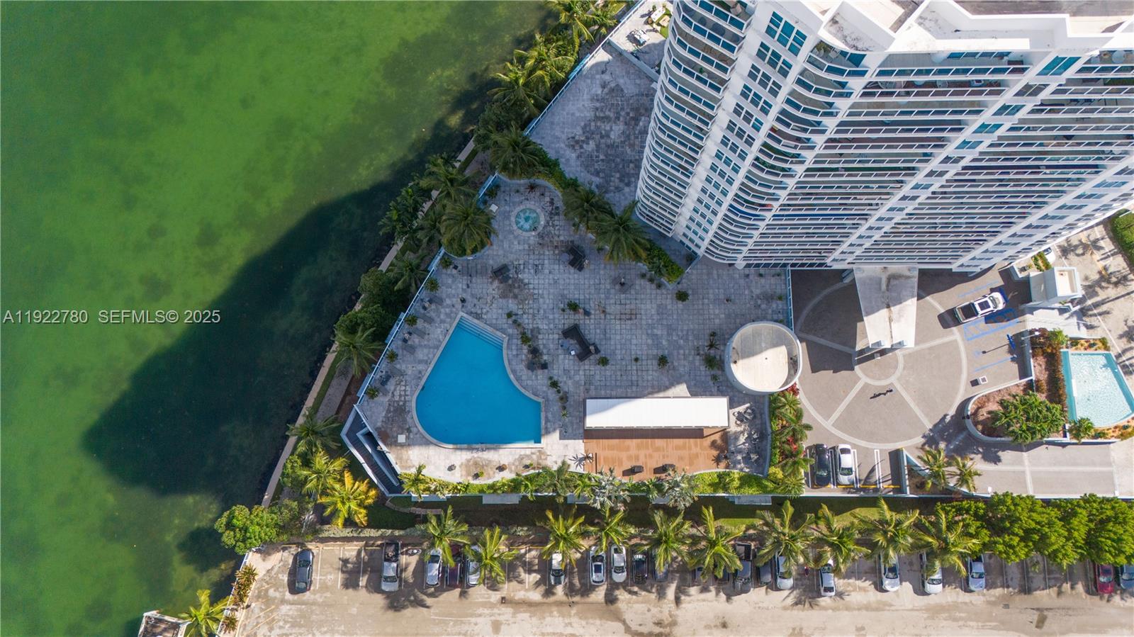 1881 79th St Cswy #807 North Bay Village, FL 33141