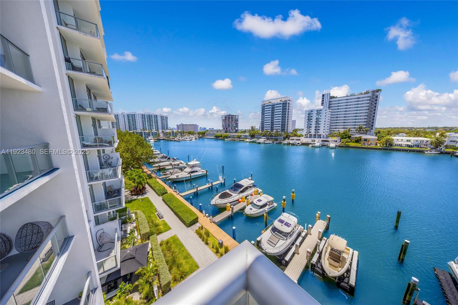 7930 East Dr #DR North Bay Village, FL 33141