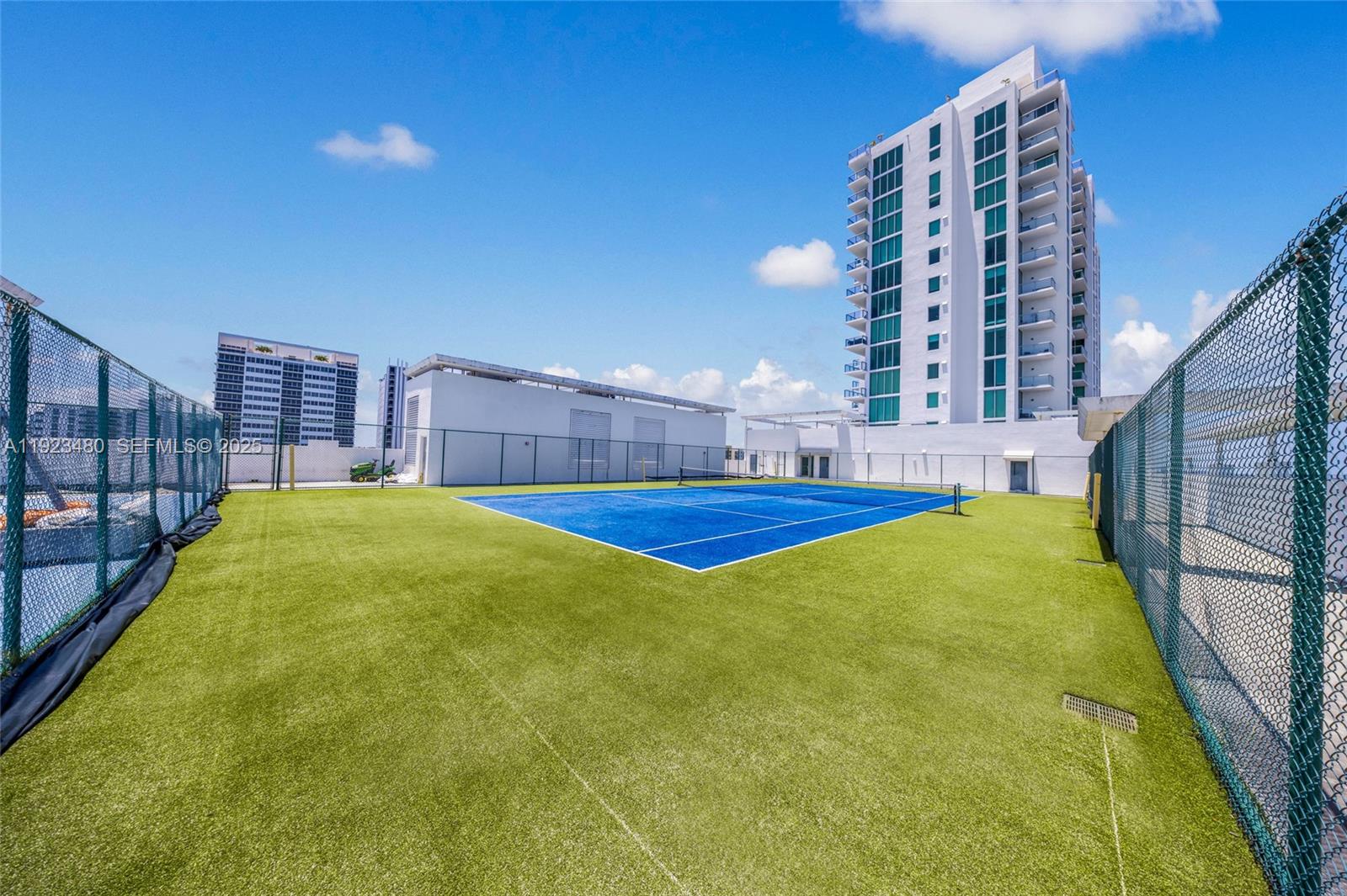 7930 East Dr #DR North Bay Village, FL 33141