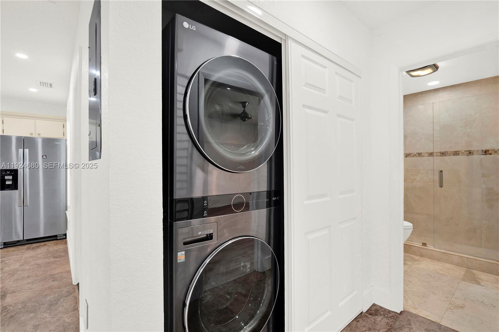 1236 N Hiatus Rd #1236 Pembroke Pines, FL 33026