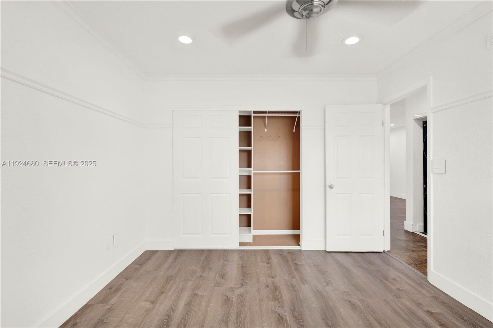 1236 N Hiatus Rd #1236 Pembroke Pines, FL 33026