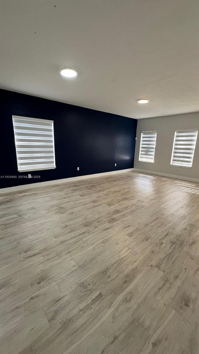 22175 Miami Ave #01 Miami, FL 33170