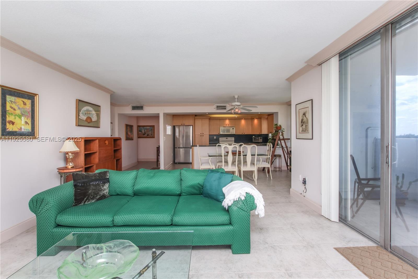 2780 NE 183rd St #901 Aventura, FL 33160