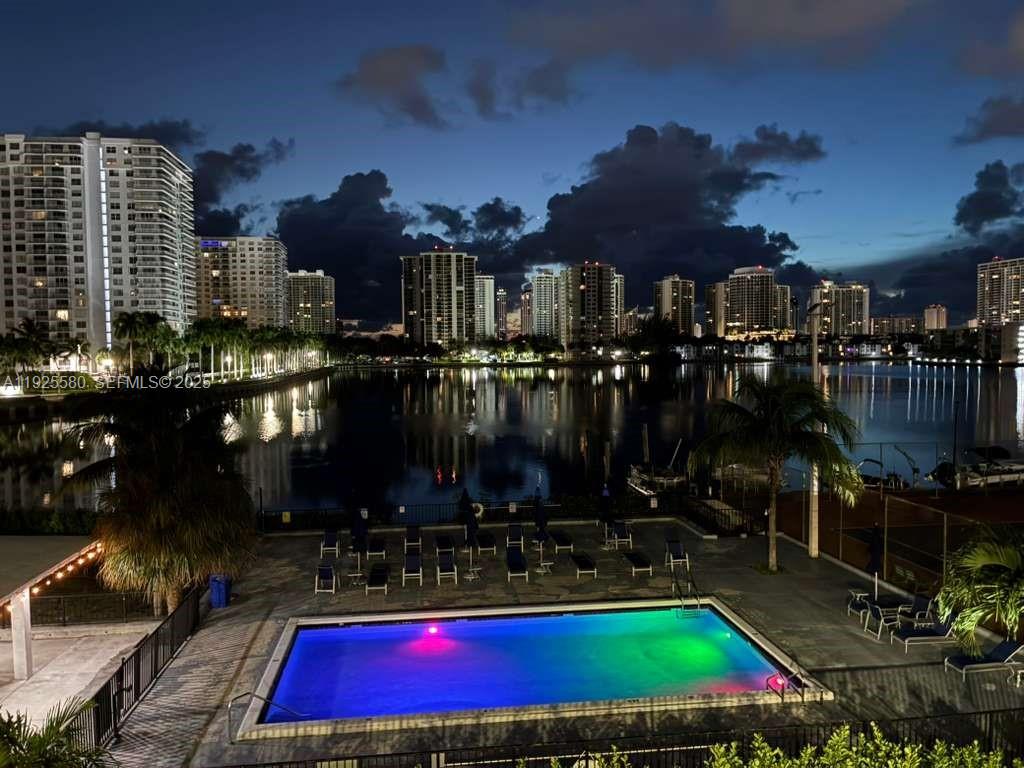 2780 NE 183rd St #901 Aventura, FL 33160