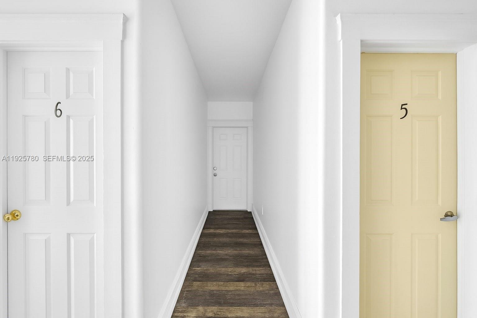 1725 NW 19th St Miami, FL 33125