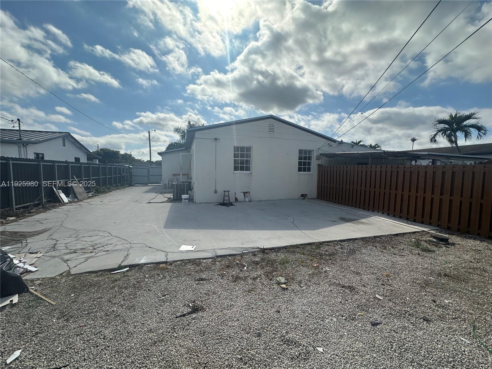 659 E 19th St #659 Hialeah, FL 33013