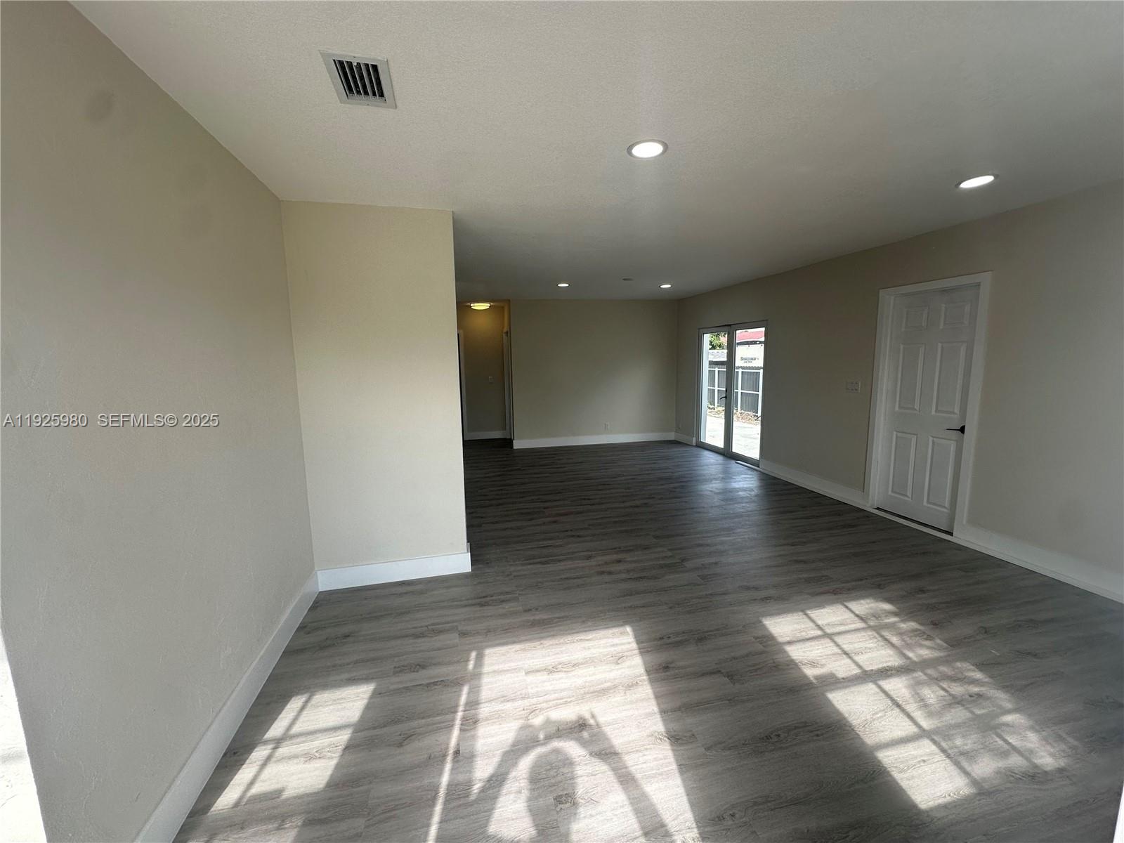 659 E 19th St #659 Hialeah, FL 33013