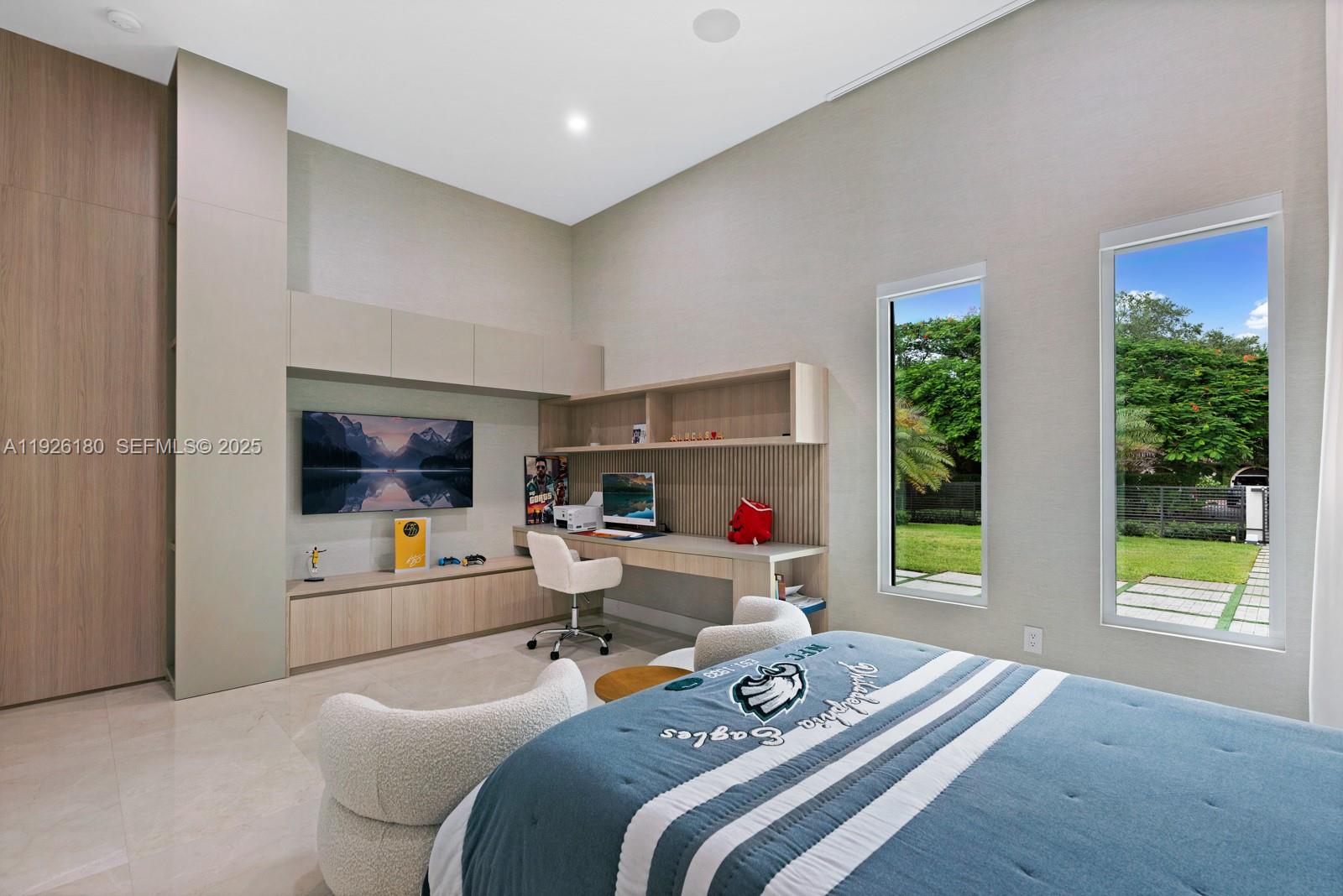 80 NW 129th Ave Miami, FL 33182