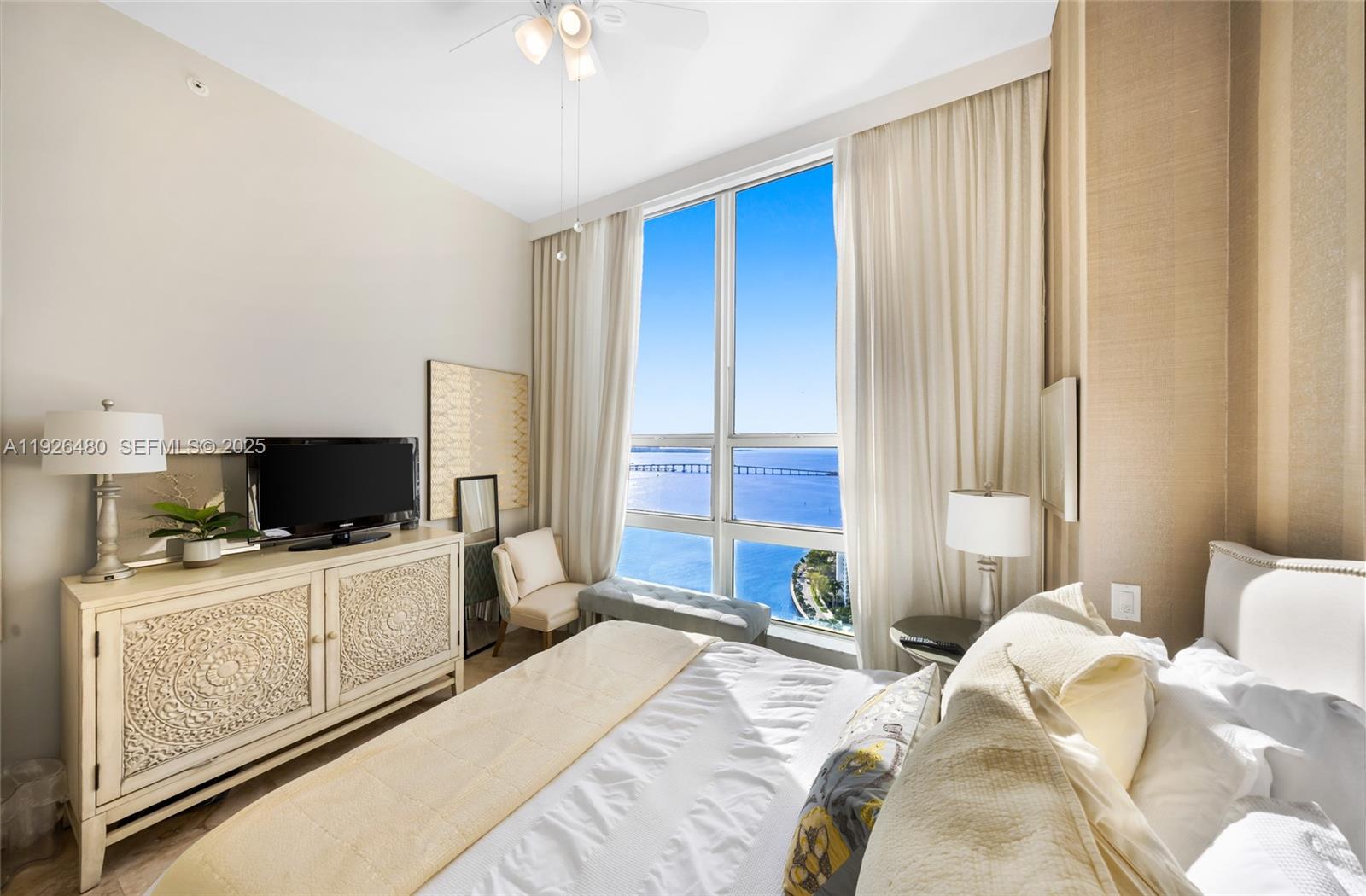 image The Mark on Brickell40