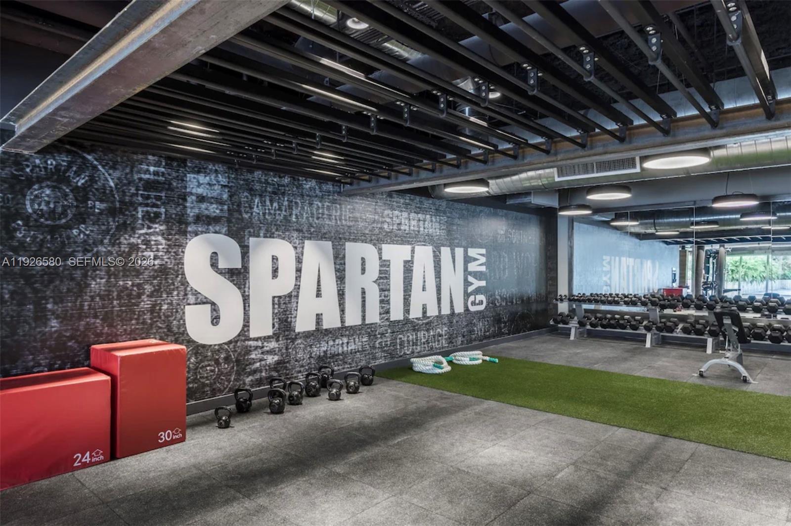 102 24th St #1413 Miami Beach, FL 33139