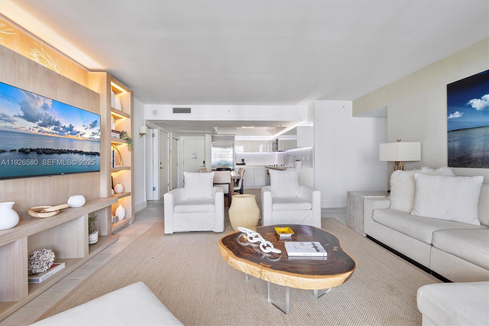 102 24th St #1413 Miami Beach, FL 33139