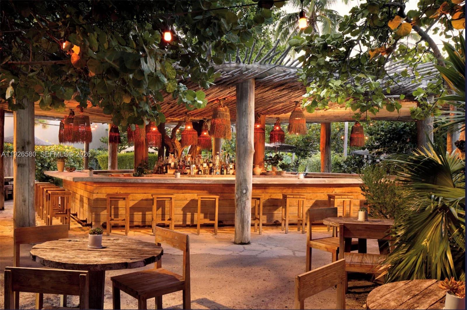 102 24th St #1413 Miami Beach, FL 33139