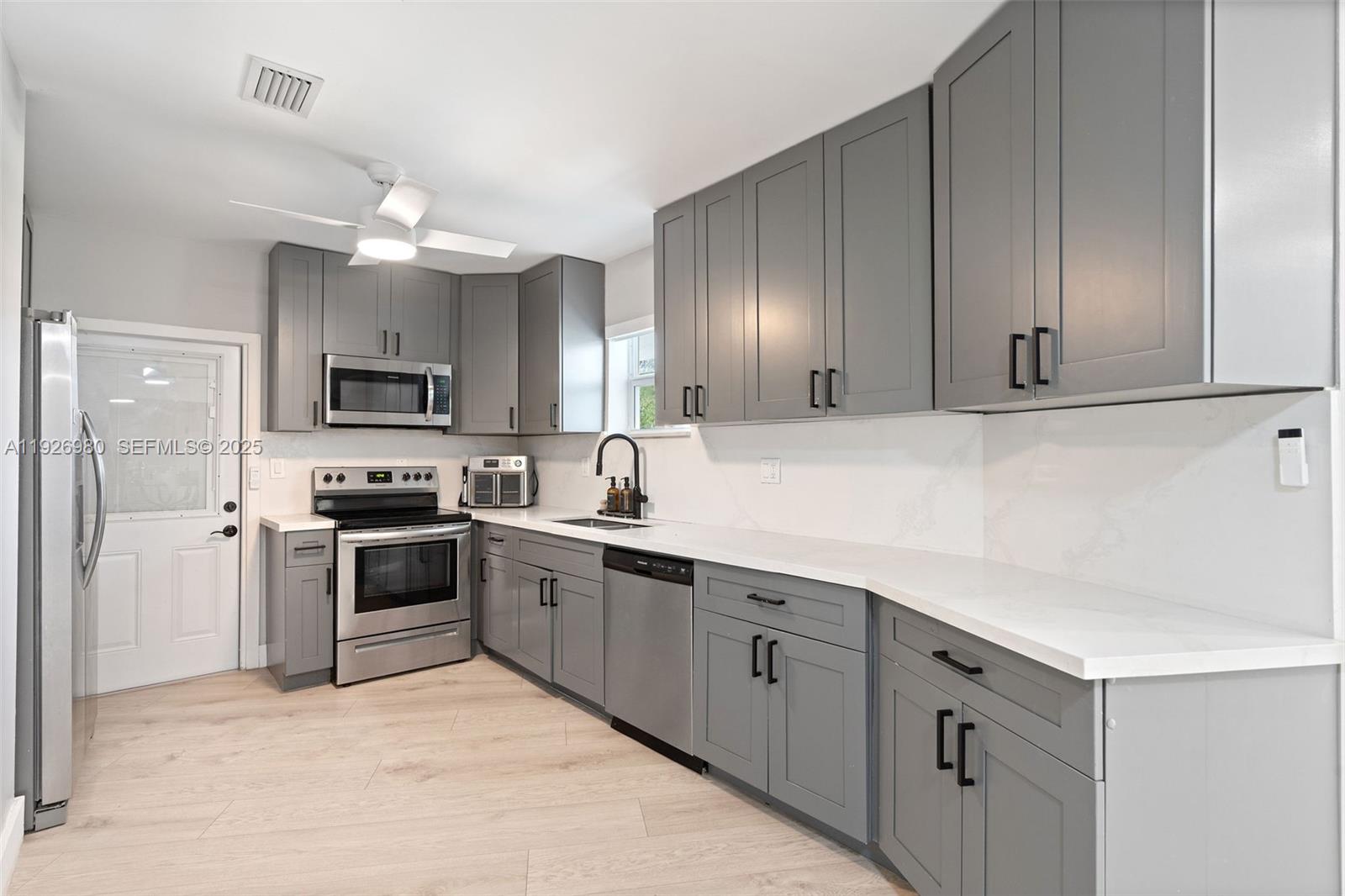 10650 NE 11th Ct Miami Shores, FL 33138