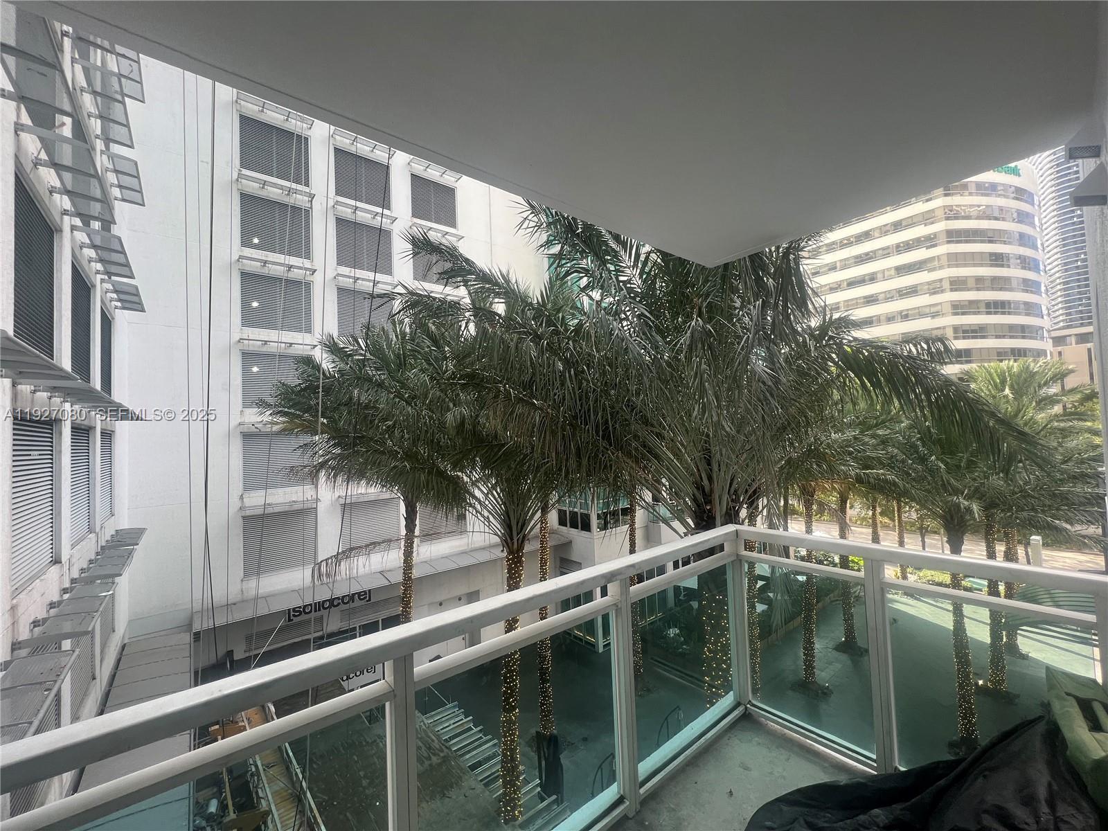 image The Plaza on Brickell East11