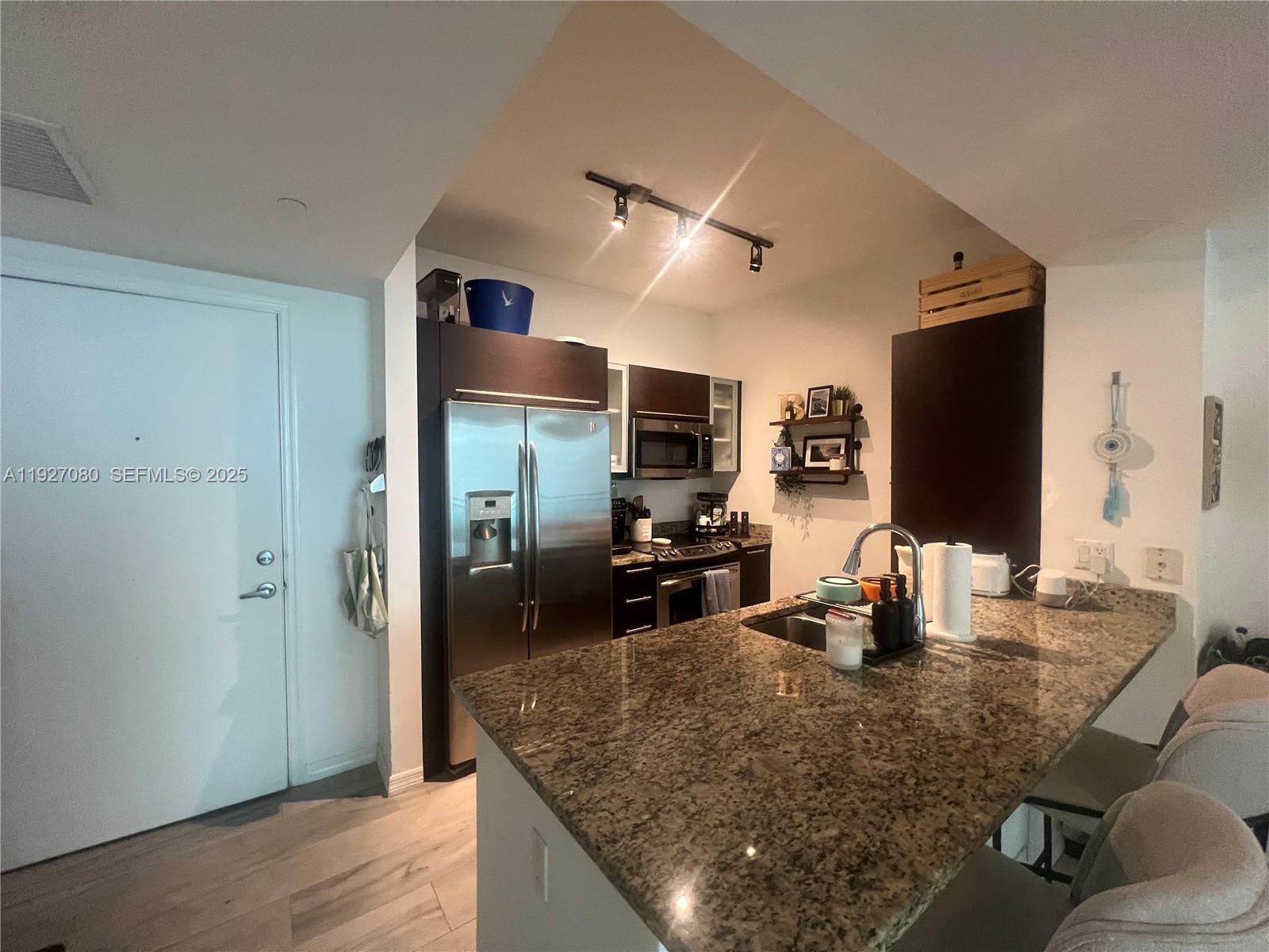 image The Plaza on Brickell East8